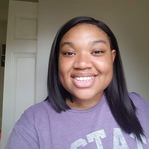 Meet your Posher, Alyssa